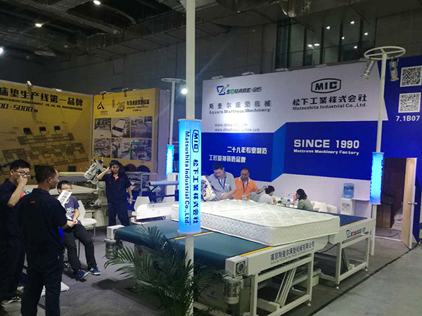 斯奎尔床垫机械