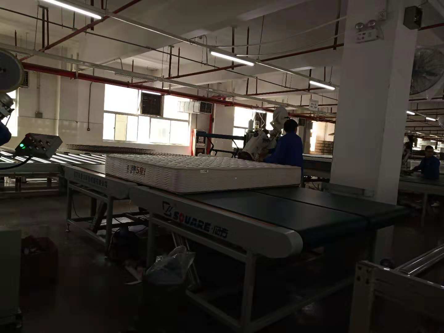 自动床垫围边机