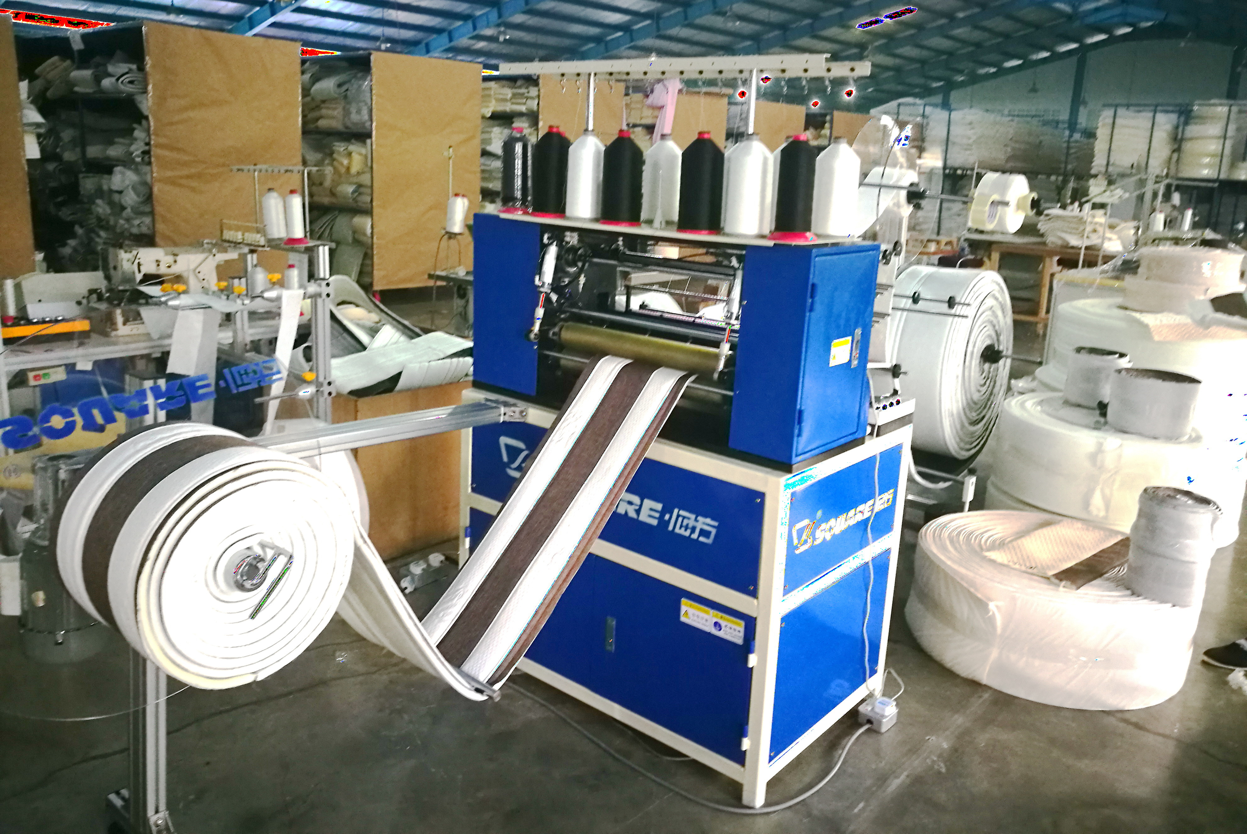 自动床垫多针侧边花样缝纫机