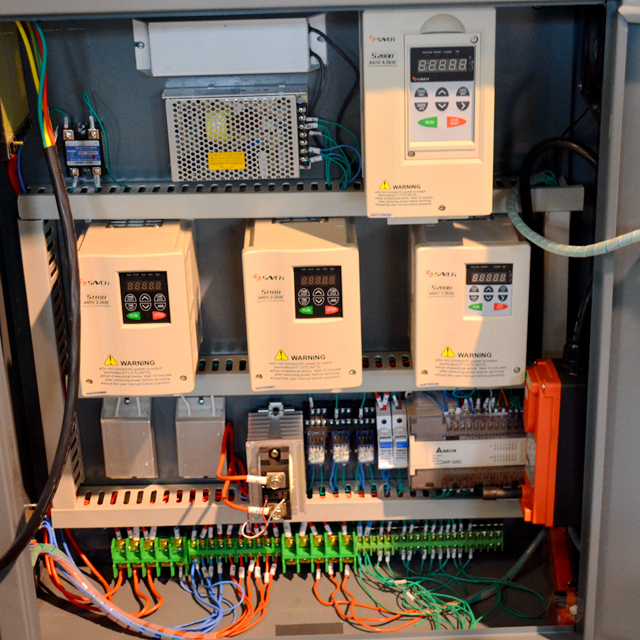 自动弹簧机电器箱