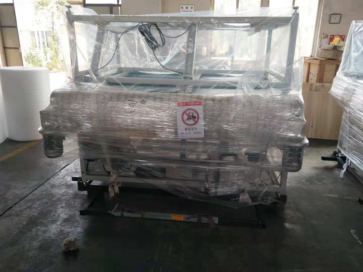 床垫围边机待发货