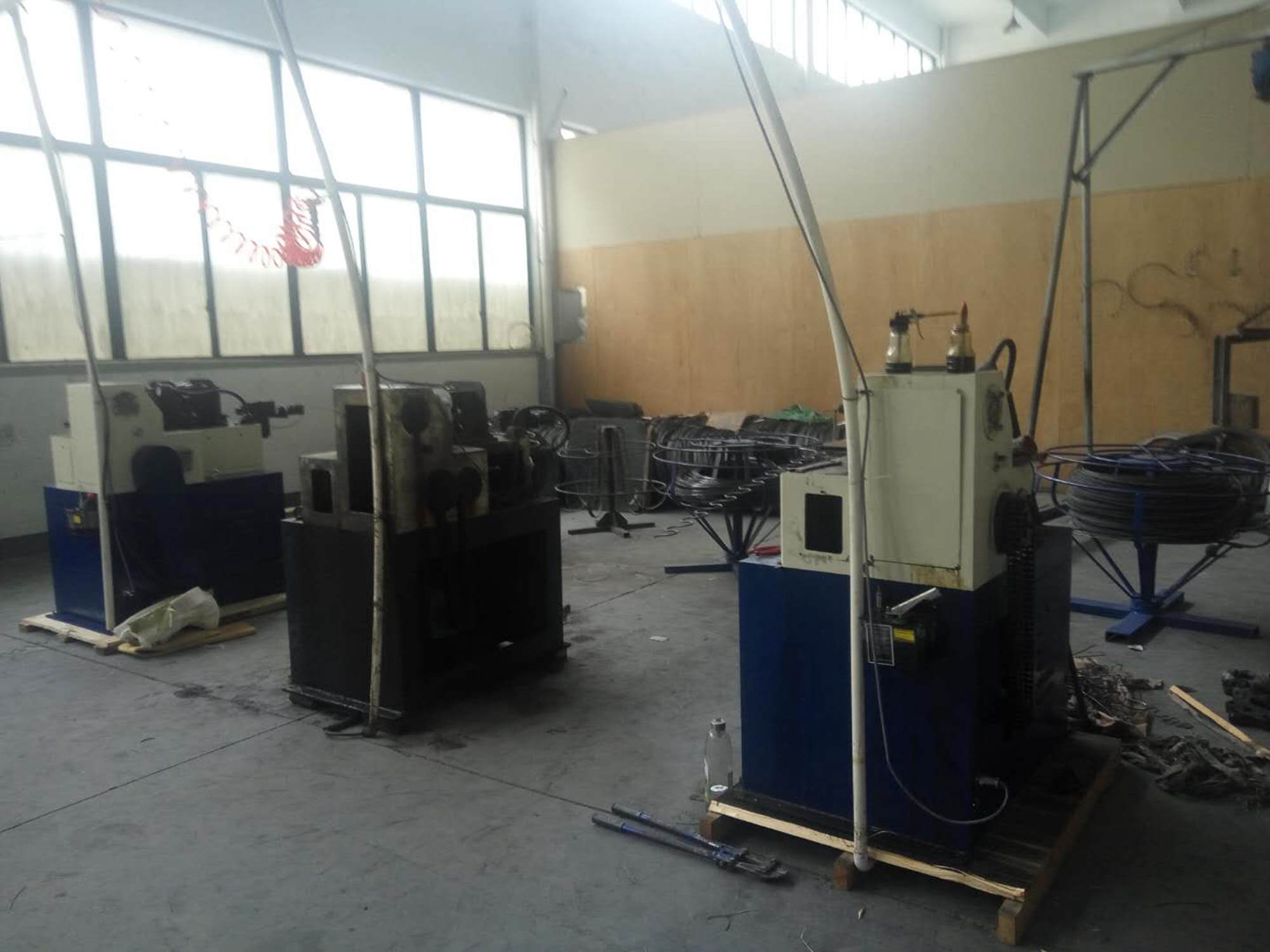 自动蛇形弹簧弯曲机