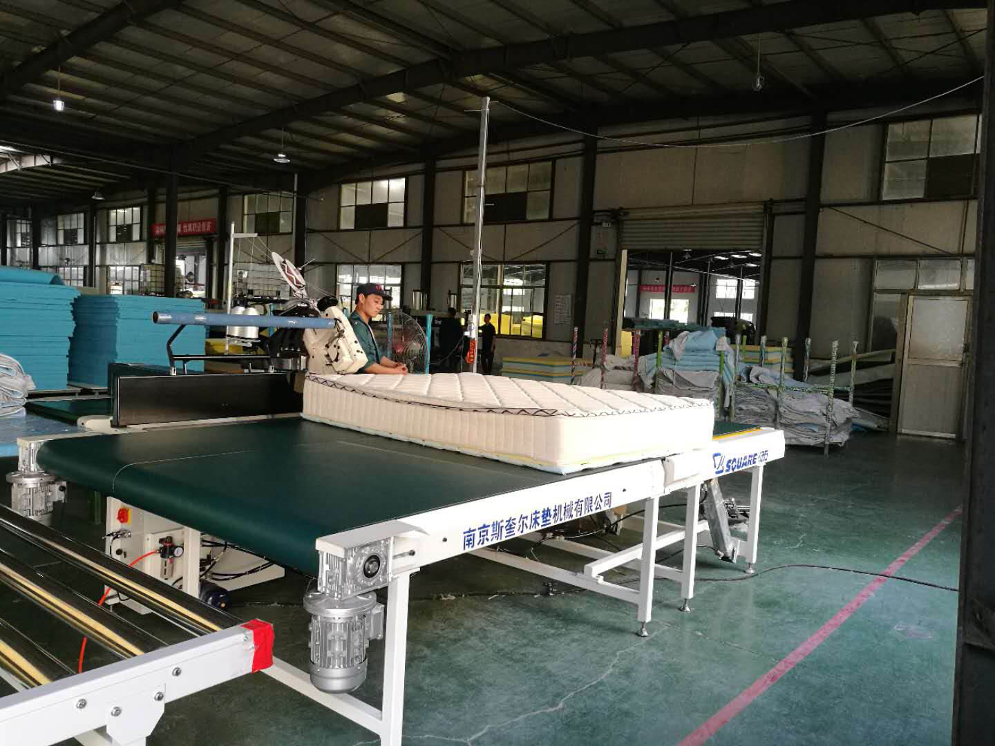 自动床垫围边机